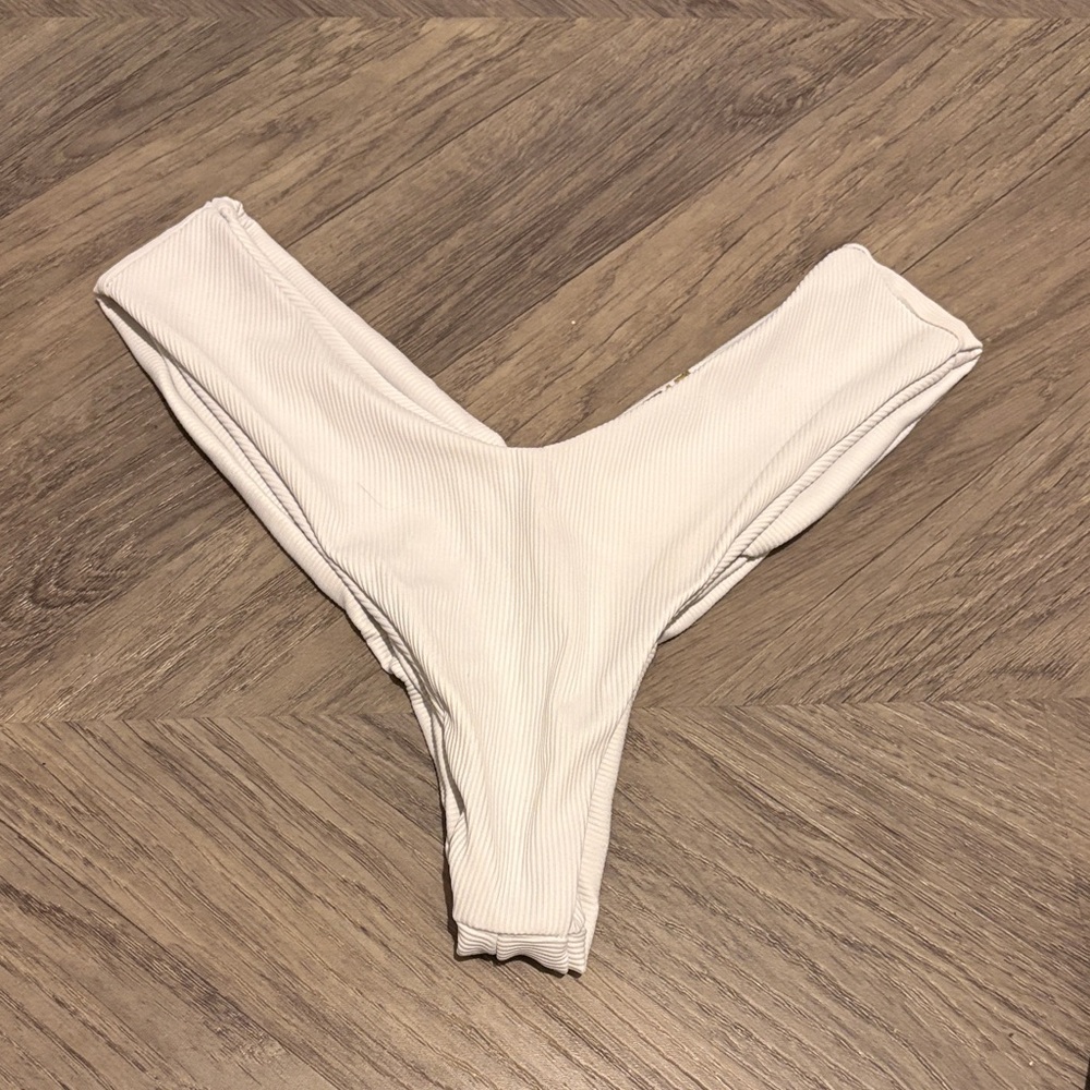 SKATIE White Ribbed Bikini Bottoms